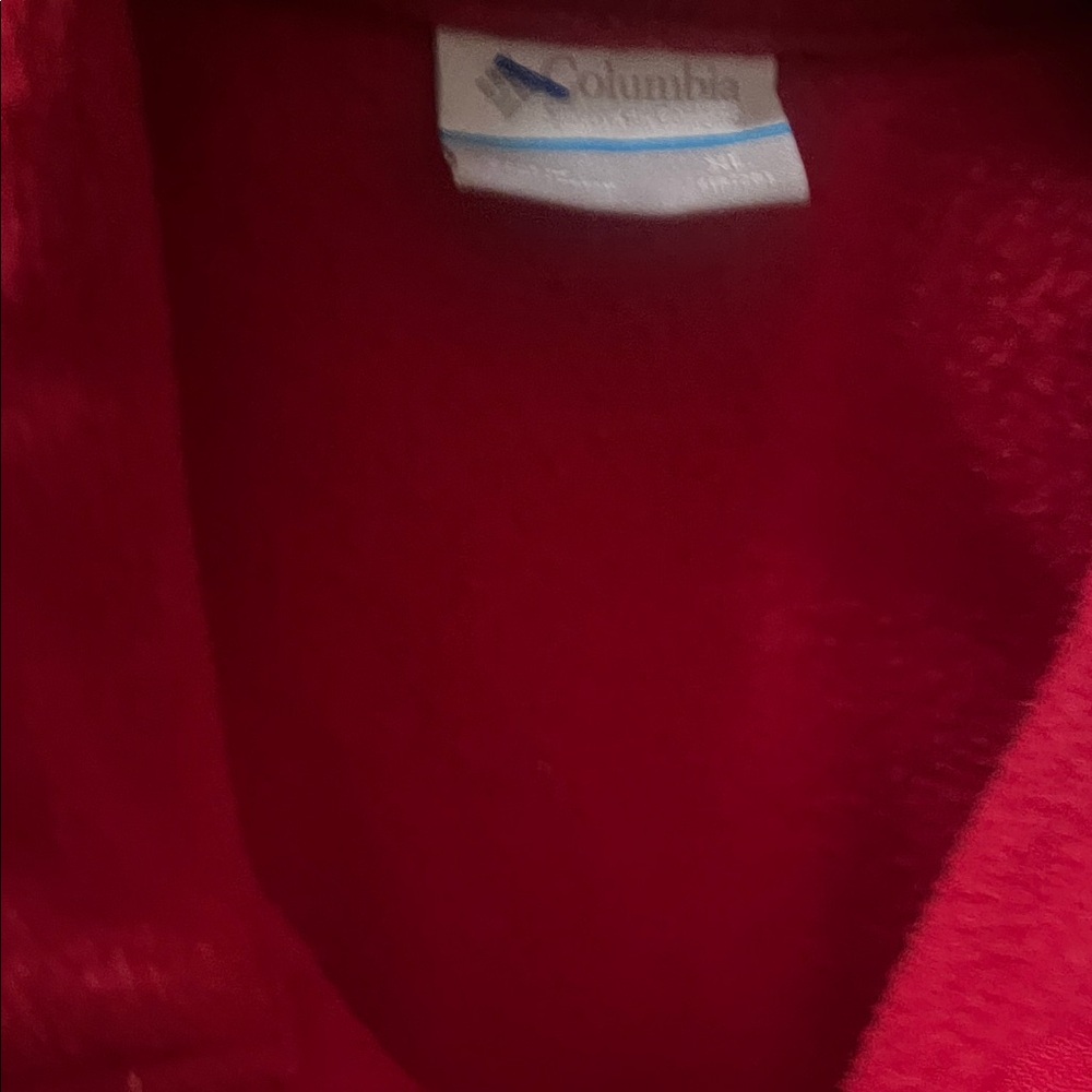 Columbia Women's Red Fleece Vest - Picture 4 of 5